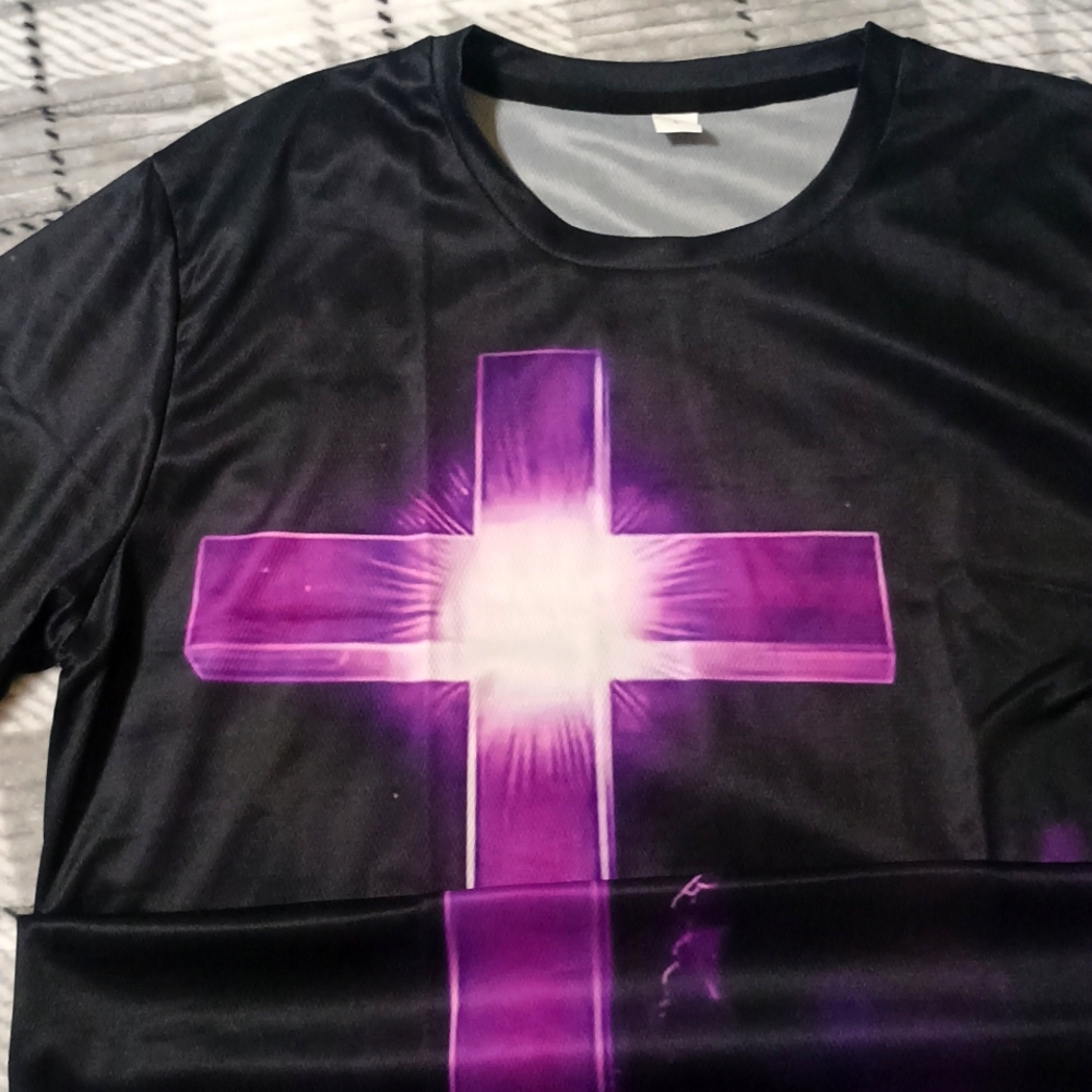 Mens Large polyester T-shirt